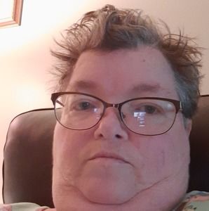 Meet your Posher, Pam